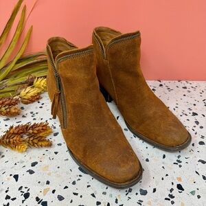 Born Montoro Tan Suede Burnished Women’s Leather Side Zip Stacked Booties Sz 8